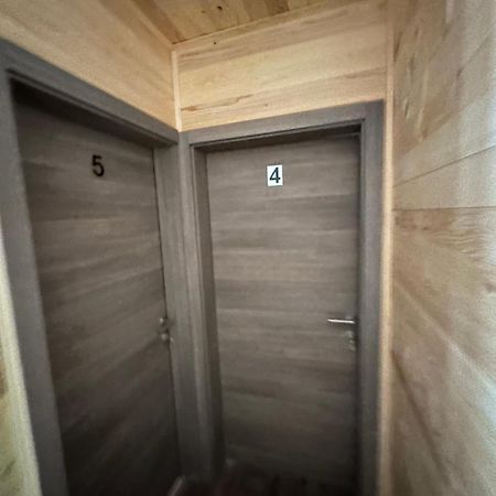 Bungalow House - 5 Rooms Zolaci 外观 照片