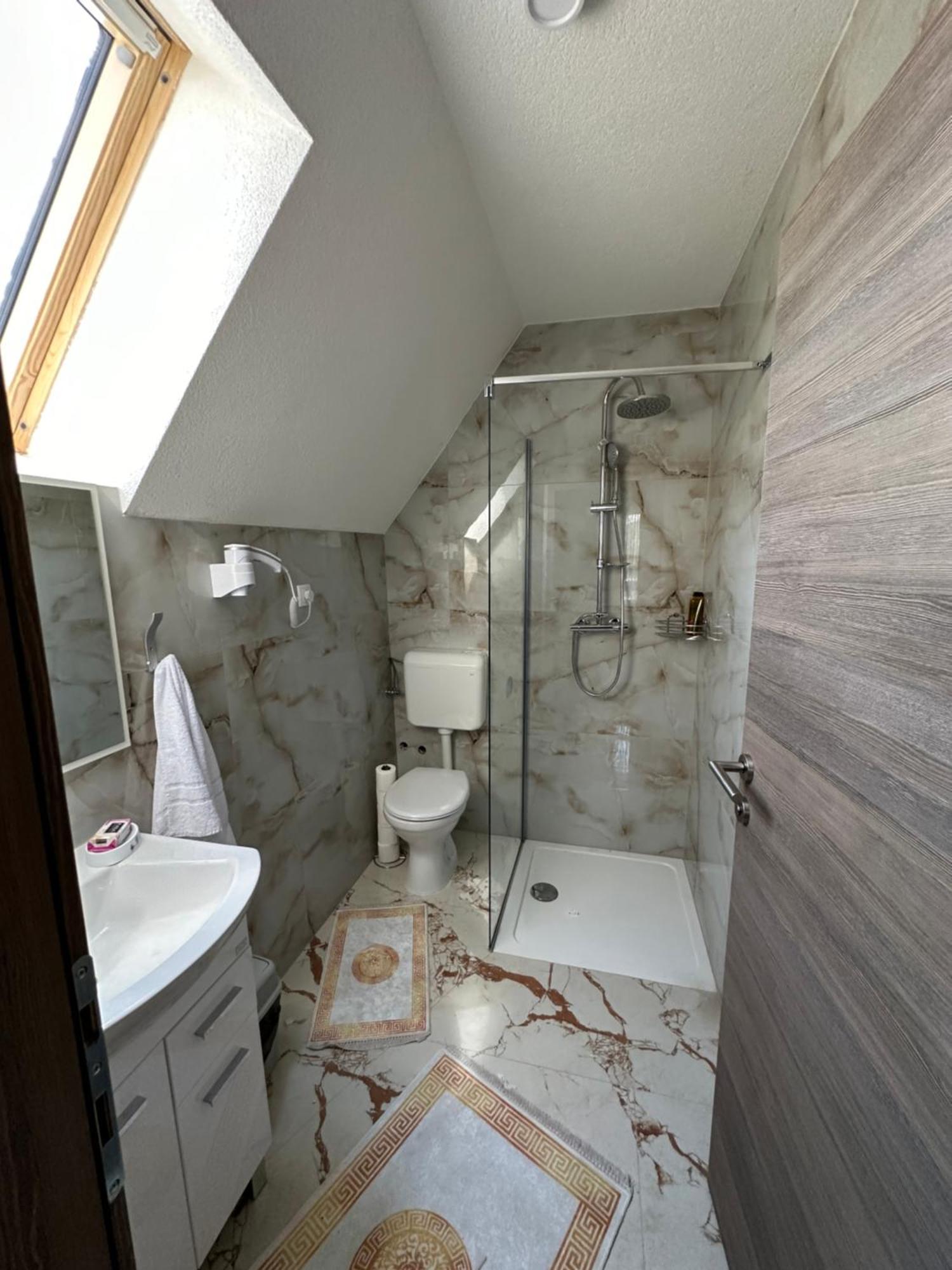 Bungalow House - 5 Rooms Zolaci 外观 照片